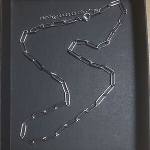Beautiful Silver Chain Necklace- New